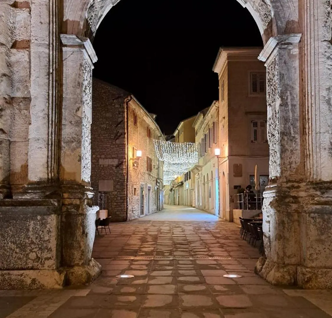 Red Roof Apartment Pula
